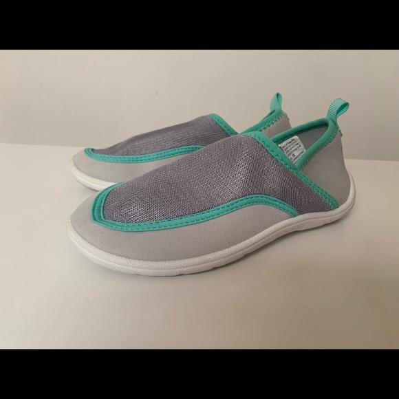 Slip on water shoes - Picture 1 of 3